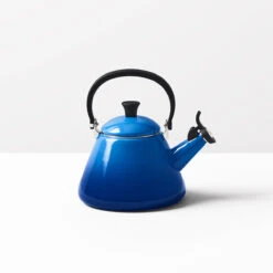 Le Creuset Kone Fluitketel 1,6 Liter Staal Azure 8 Le Creuset Kone Fluitketel 1,6 Liter Staal Azure -Pannen Verkoop 40101022200000 alt5